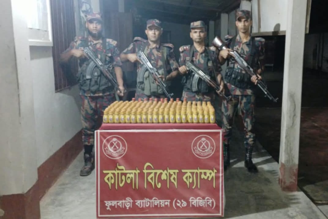 লক্ষাধিক টাকার ট্যাবলেট ও সিরাপ আটক